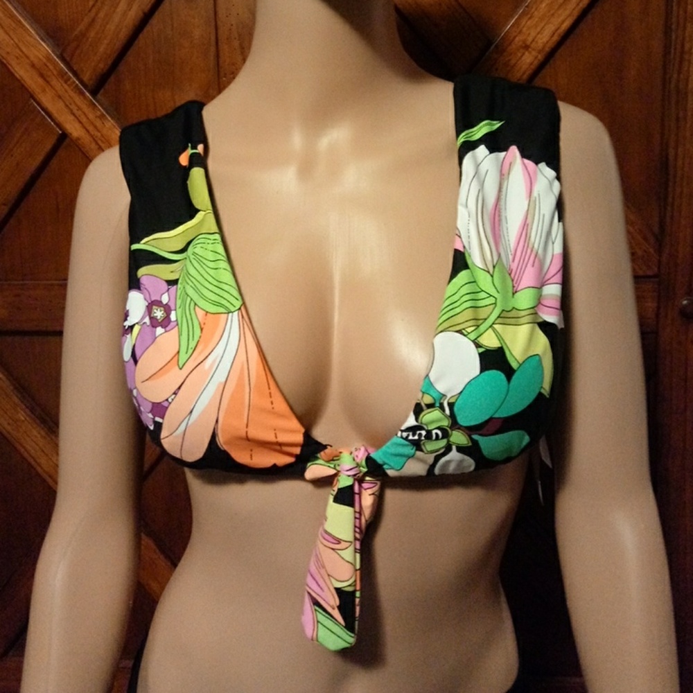 Final Drop!!! NWT Trina Turk Bikini Top